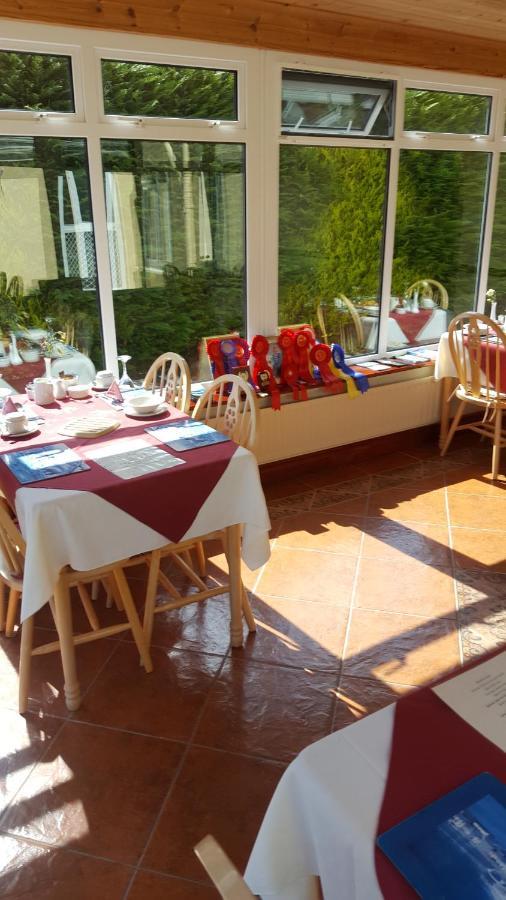 אוטרארד Riverwalk House B&B מראה חיצוני תמונה