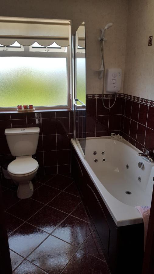 אוטרארד Riverwalk House B&B מראה חיצוני תמונה